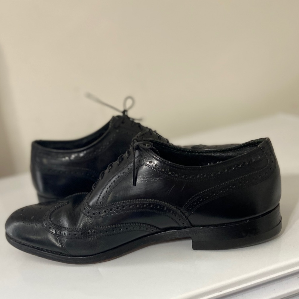 florsheim black wingtips